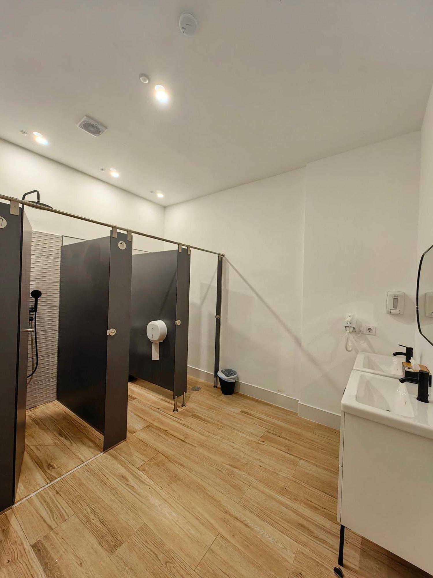 Hostel Siesta & Go 马德里 外观 照片