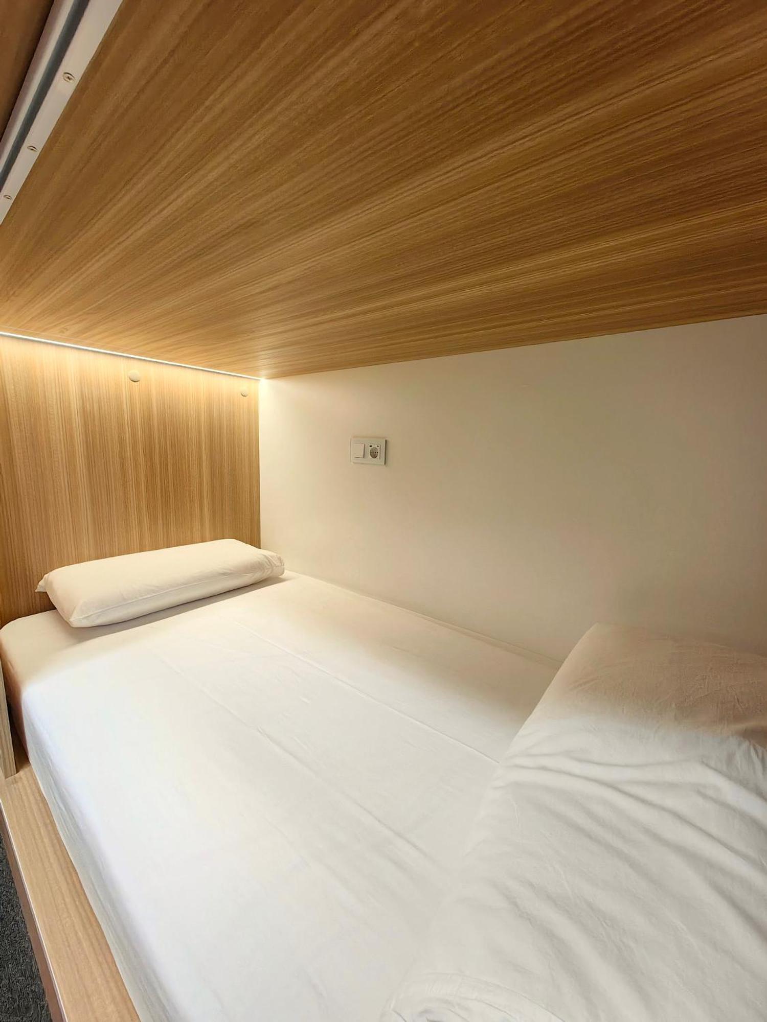 Hostel Siesta & Go 马德里 外观 照片